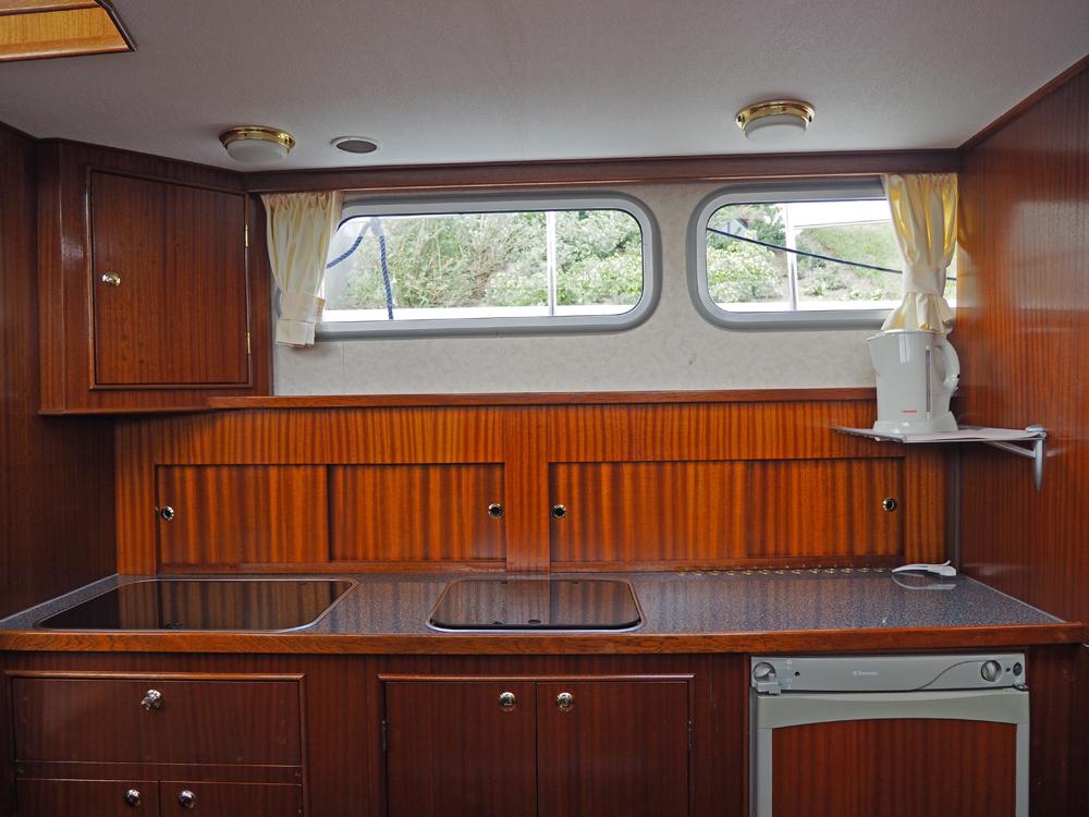 Cabin en avant, H&eacute;bergements